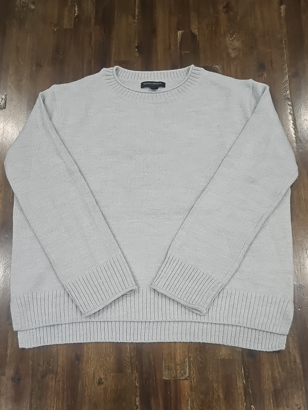 Banana Republic Women's Light Gray Coveted Crewneck Sweater